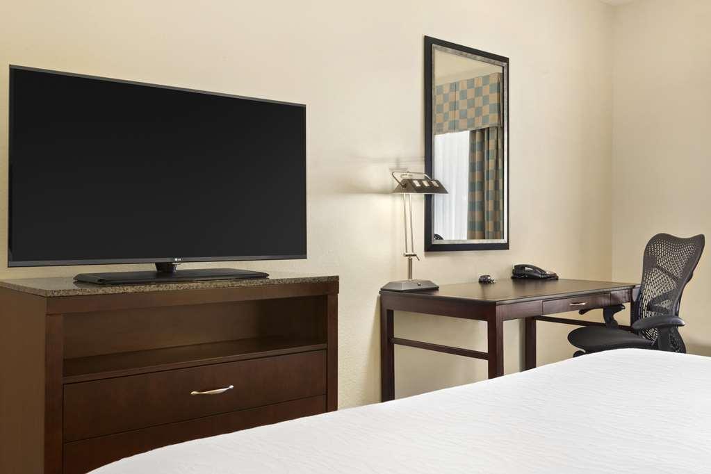 Hilton Garden Inn Huntsville South/Redstone Arsenal Номер фото